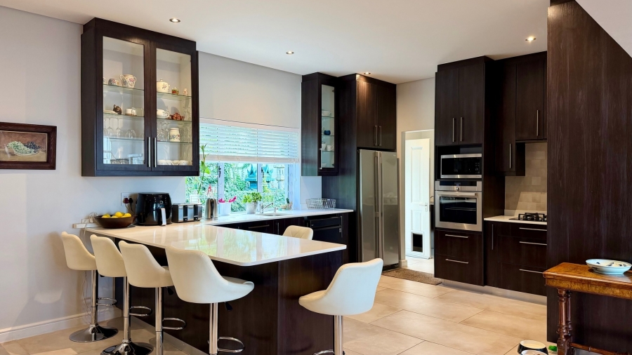 5 Bedroom Property for Sale in Dennegeur Western Cape